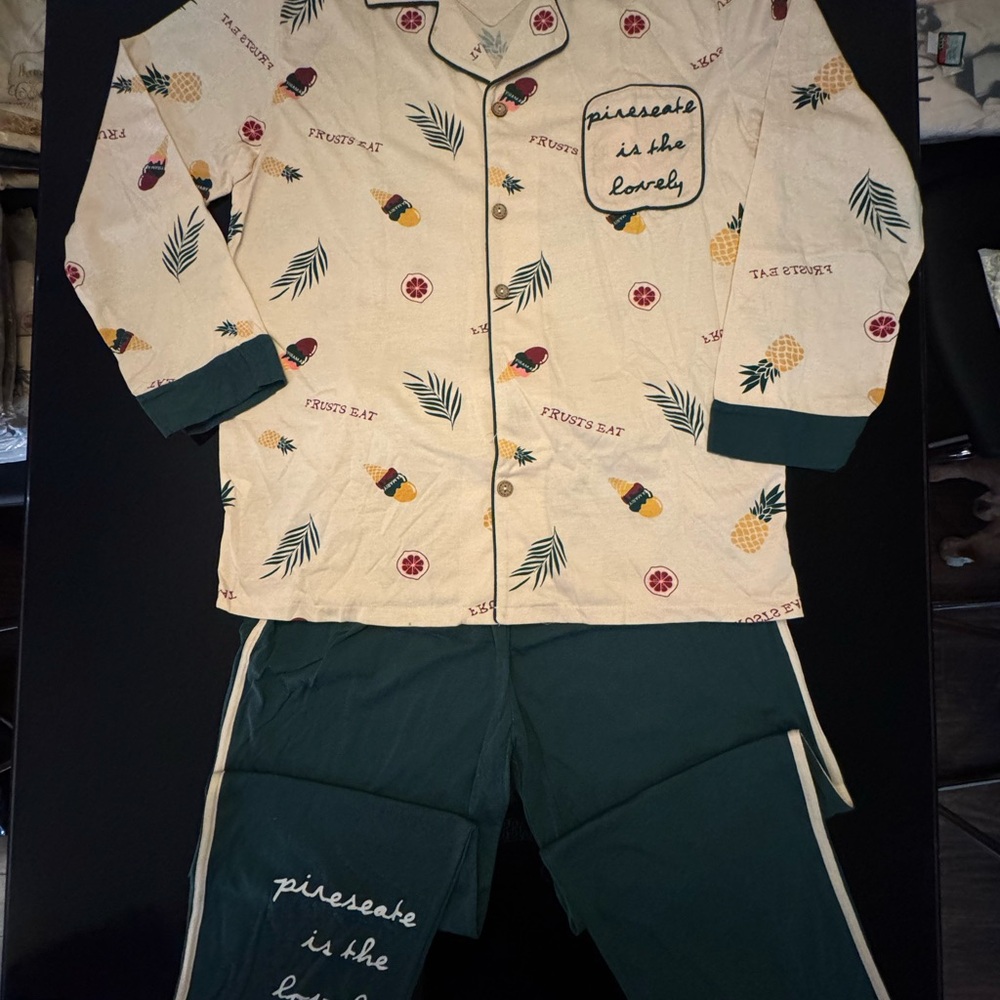 Men or Women Pajamas - Cream and Green